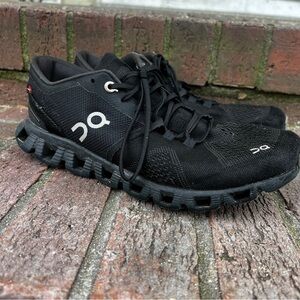 On Cloud X Running Shoes Women’s US Size 8 Black